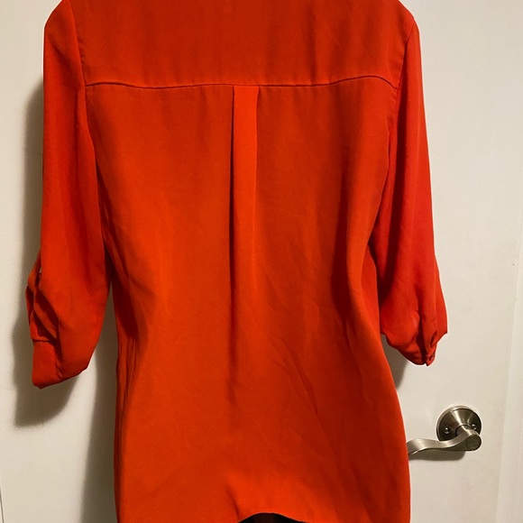 Red Point Zero blouse in medium. - Picture 2 of 3